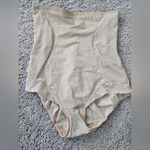 Maidenform High-Waisted Shaping Briefs Size L Set of 2